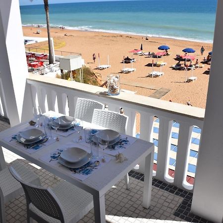 Casa Pe Na Areia- Unique Spot- Beach Front By DreamvillasАлбуфейра Экстерьер фото